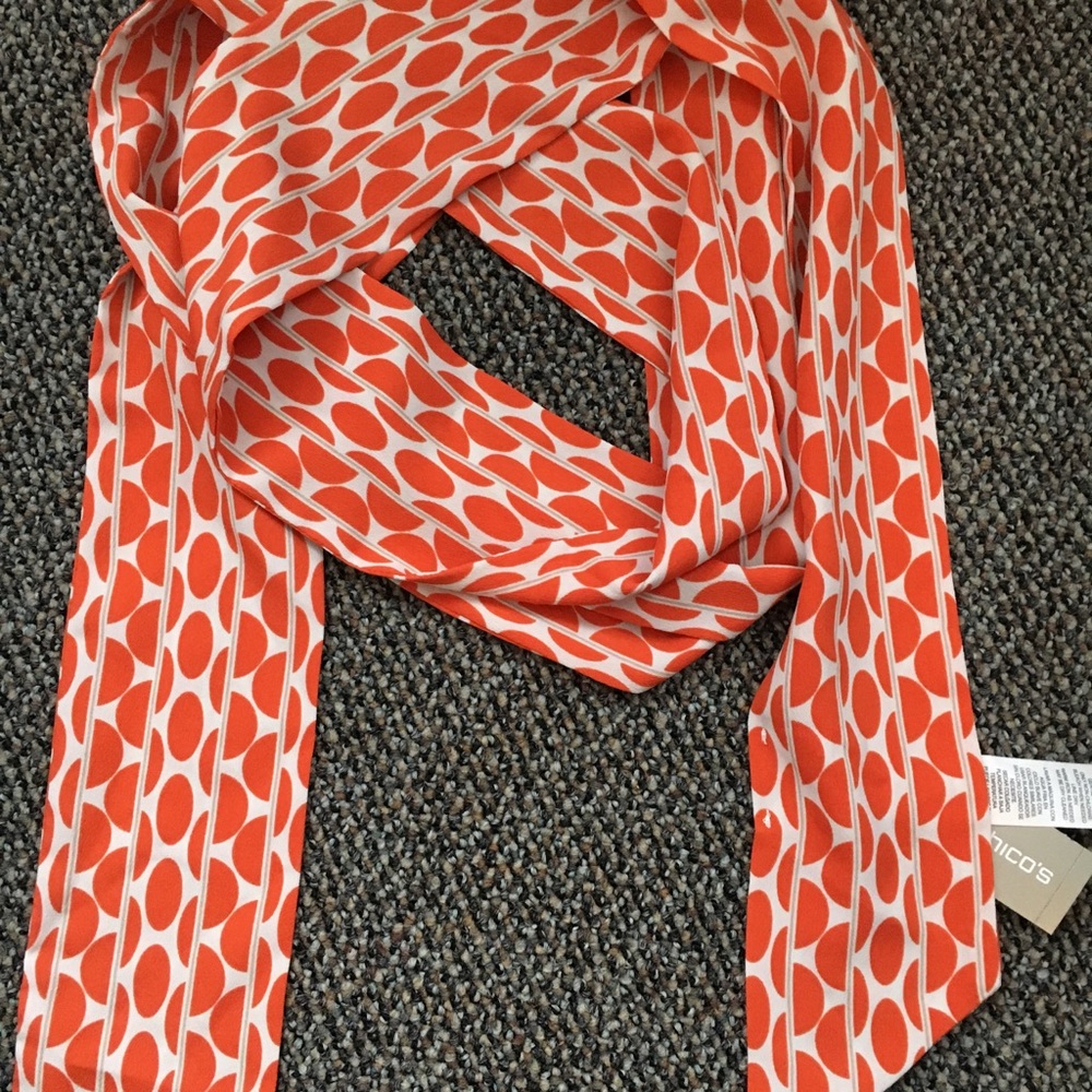 Long scarf